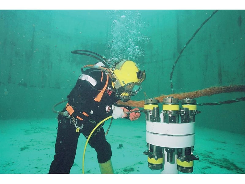 Enerpac EAJ1LC Unterwasser-Vorspannwerkzeuge - Bild 3