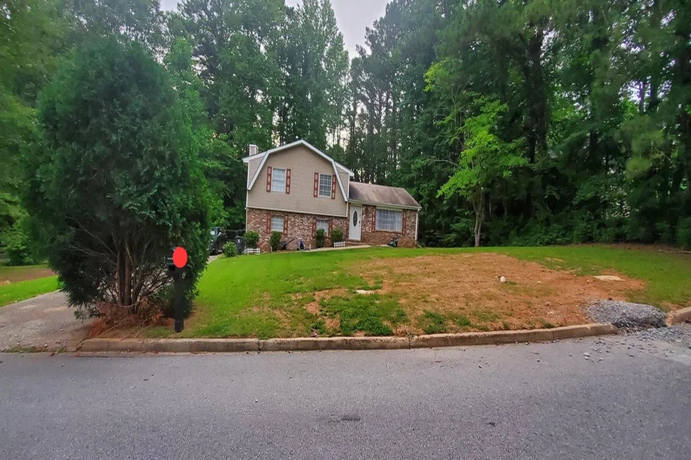 Original: Any Ideas For Making This Front Yard Look Better