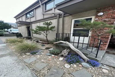 Ugly Side Yars transformed to Coastal Garden style