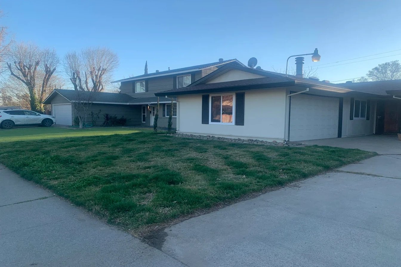 Original: What Should I Do With The Front Yard In My New House