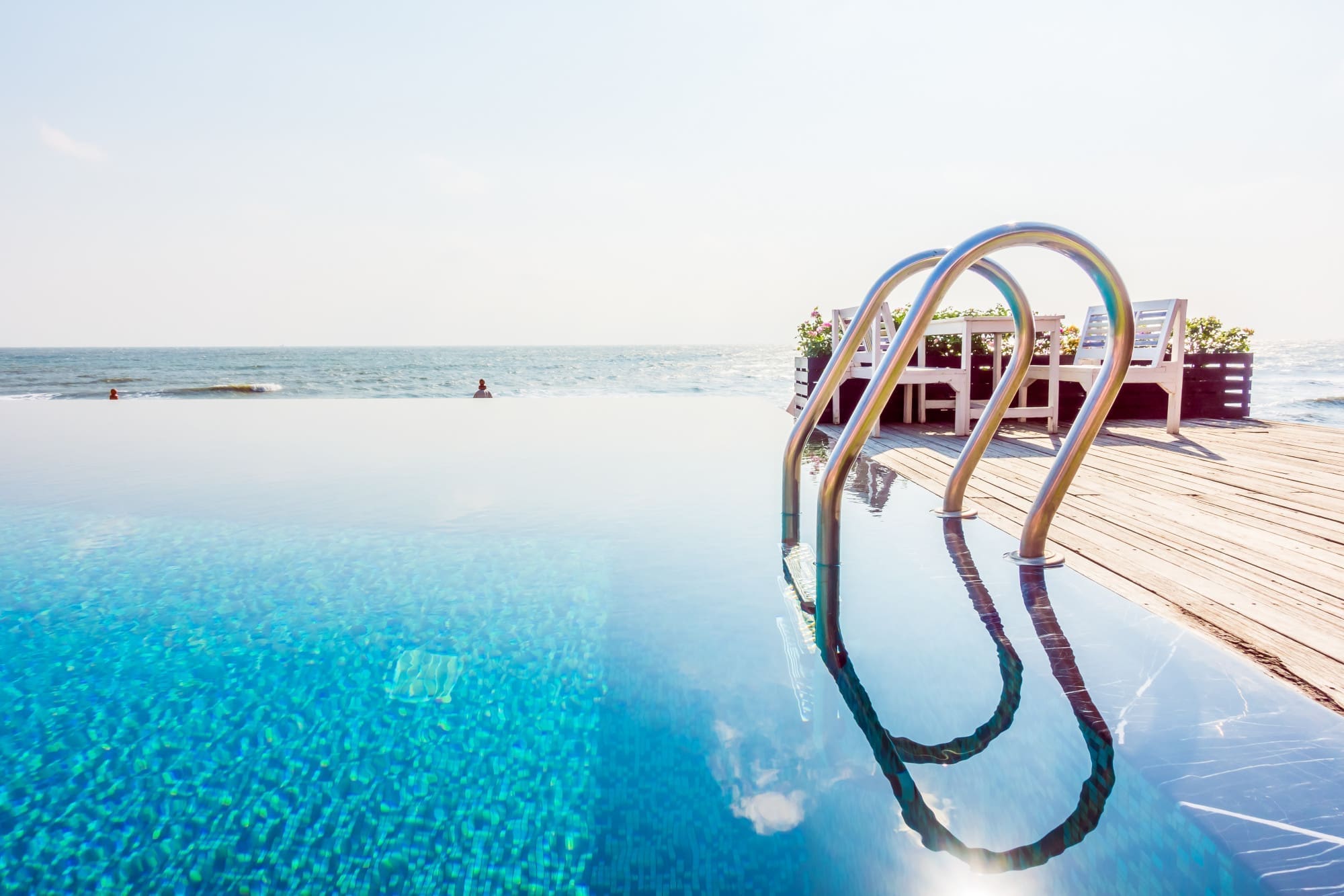 30 Stunning Swimming Pool Designs That Will Amaze You