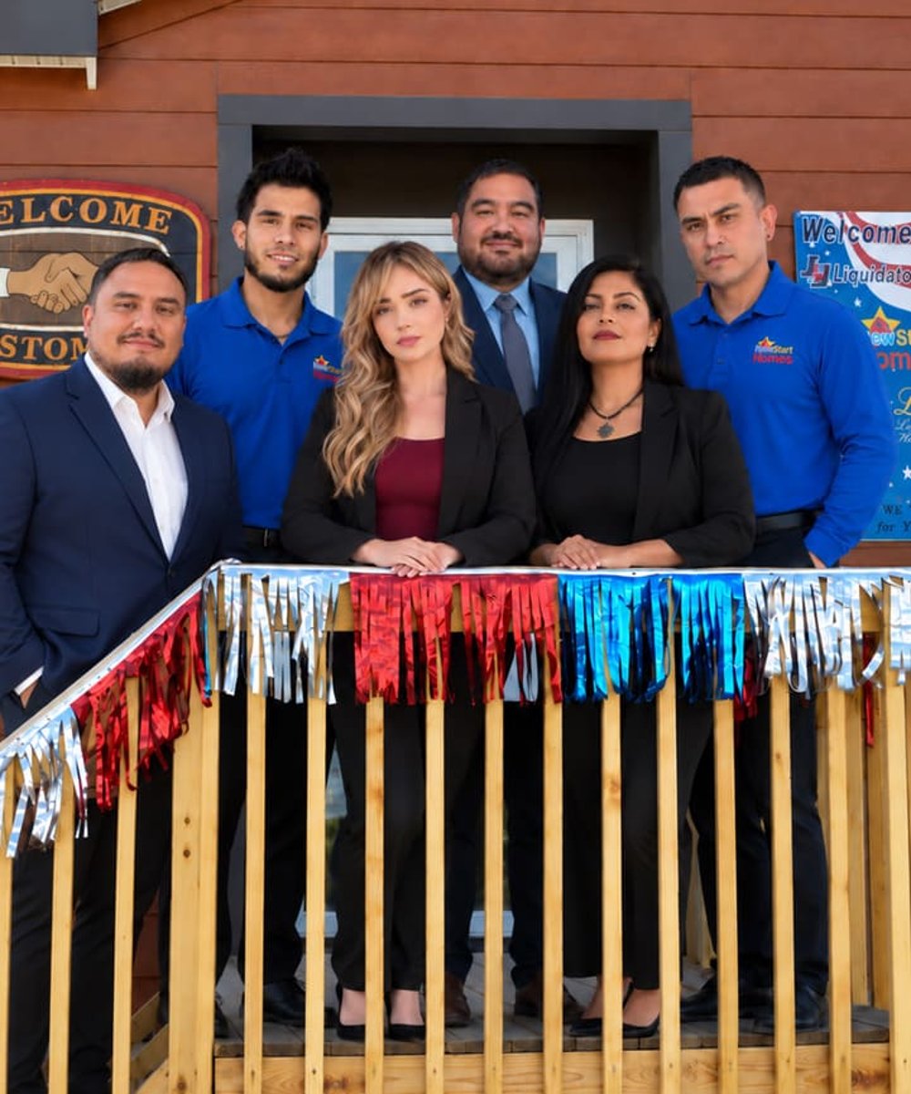 En New Start Homes, todo empieza con nuestro equipo.