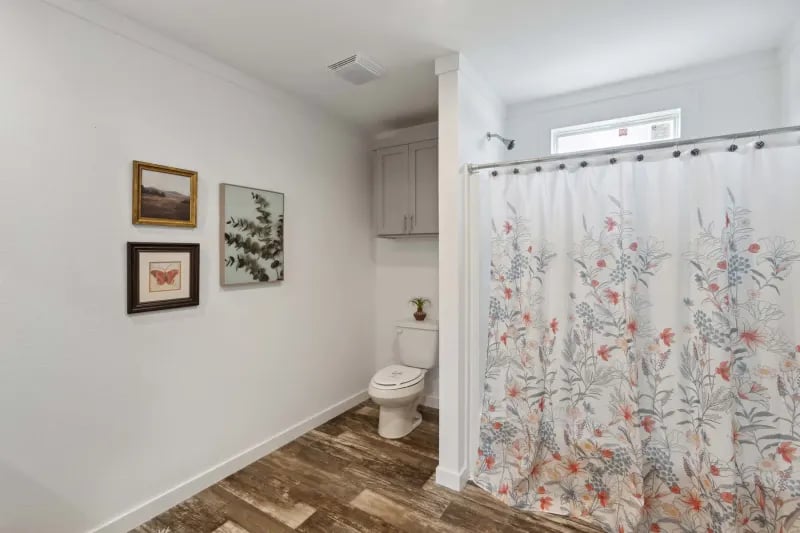Shower in the Winter Series 3276H mobile home