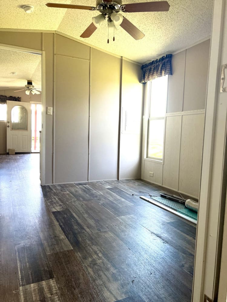 Bright bedroom with built-in wardrobe in The Leah mobile home