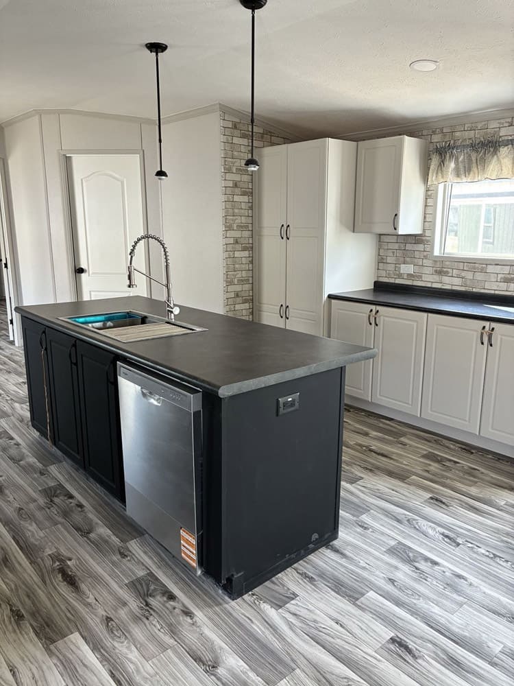 Bell Mobile Homes #121272 for sale near Lubbock and across West Texas