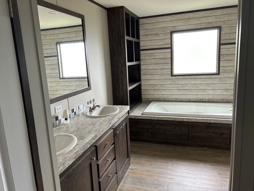 Used 2023 Jessup Madison 32x64 4 Bedroom #51