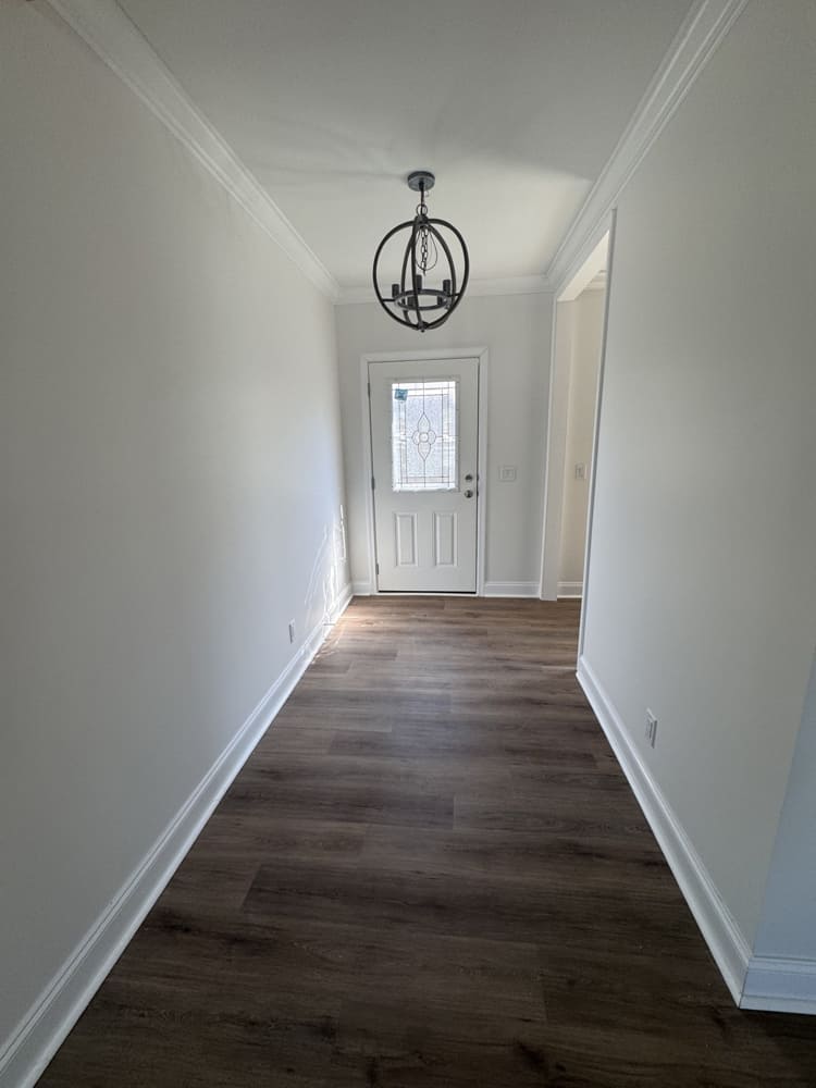 Bright front foyer of The Shoreline mobile home near Conroe, TX