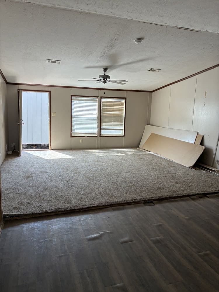 Photo 3 of used Repo 32x56 #8349 for sale near Levelland, TX