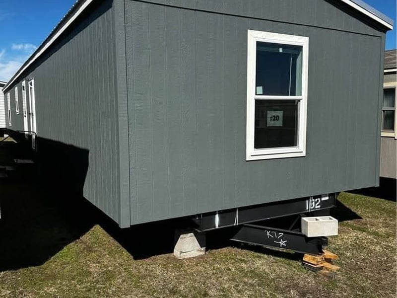 Maverick sales graphic for Champion Select 1676A manufactured home in Tyler TX