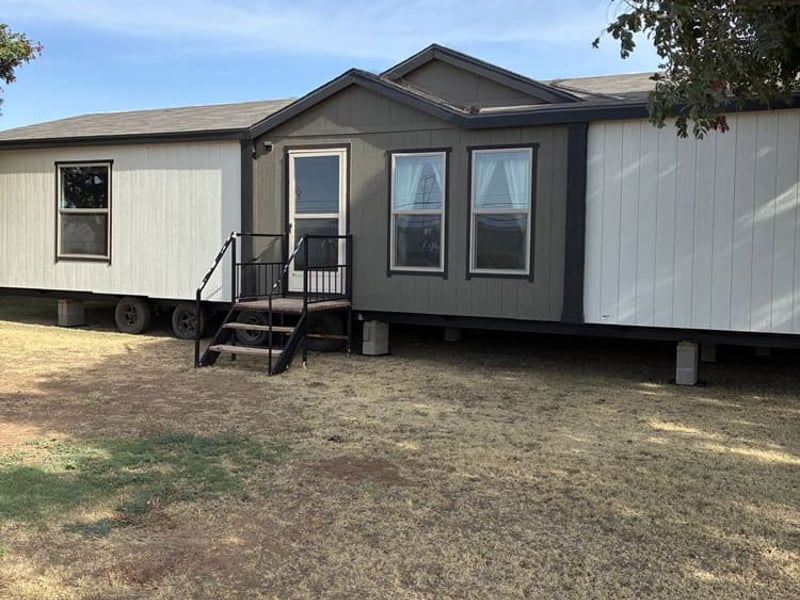 Heritage 24x68 4 Bedroom #215615 for sale at Bell Mobile Homes in Levelland TX