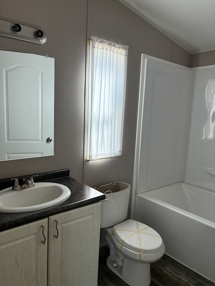Single wide manufactured home #19304 available near Lubbock Texas