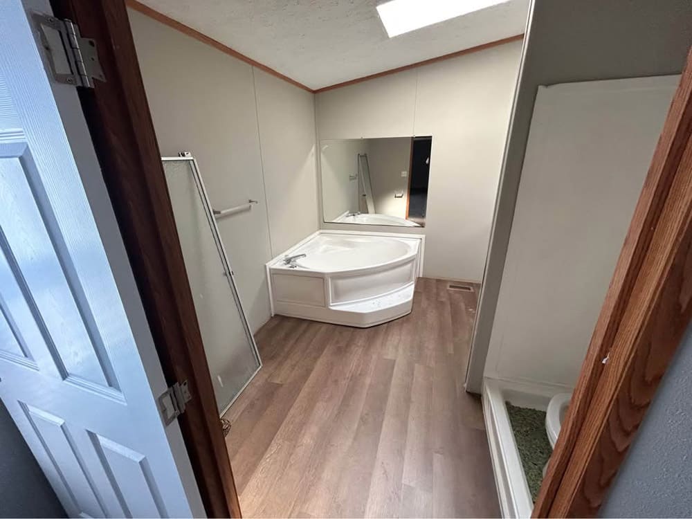 Used Clayton 28x50 - 3 Bedroom #22