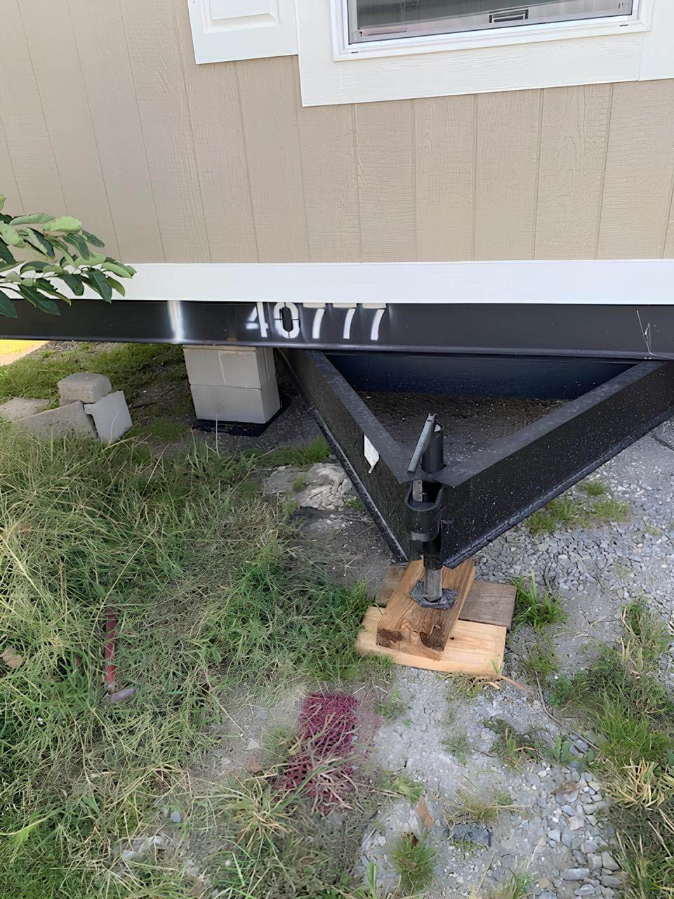 Transport hitch and steel frame of The Colossal Ultrawide