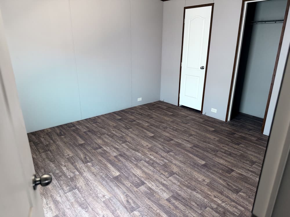 Legacy Housing Classic 16x60 Singlewide manufactured home for Midland, TX