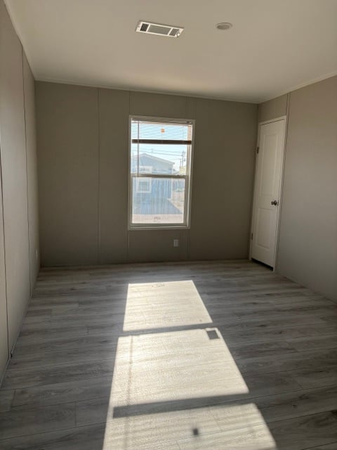 Bright fourth bedroom in used 32x76 doublewide traila en venta in West Texas