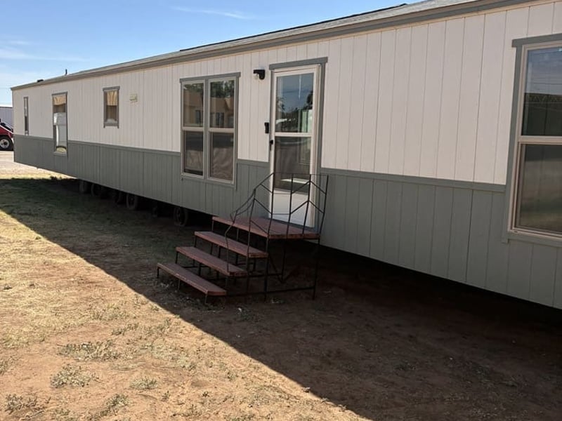 Heritage 16x80 3 Bedroom #120867 for sale at Bell Mobile Homes in Levelland TX