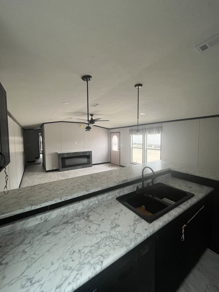 Foto 4 de New 16x72 - 3 Bedroom Singlewide - #21269 de Legacy Housing