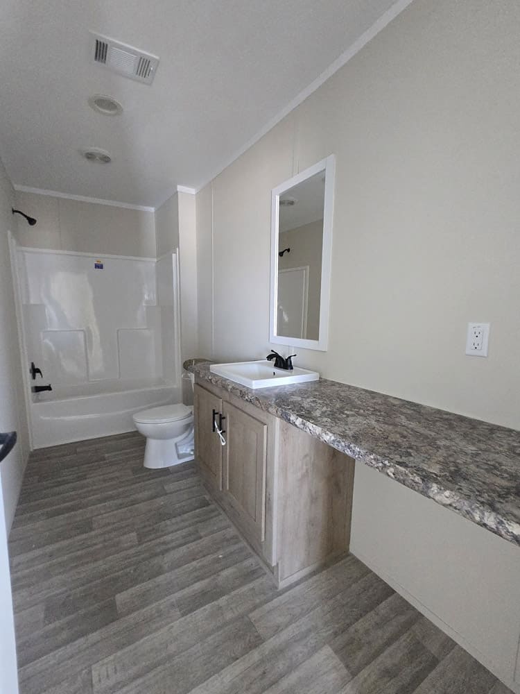 Foto 6 de New 28x60 - 3 Bedroom Doublewide - #39823 de Cavco Homes