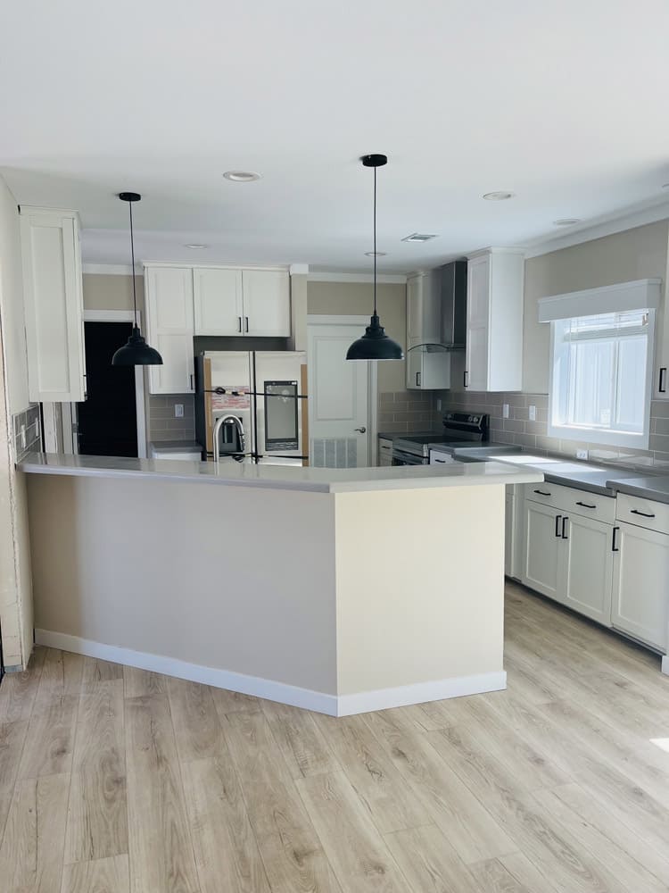 Foto 2 de New 28x60 - 3 Bedroom Doublewide - #11460 de Karsten Homes