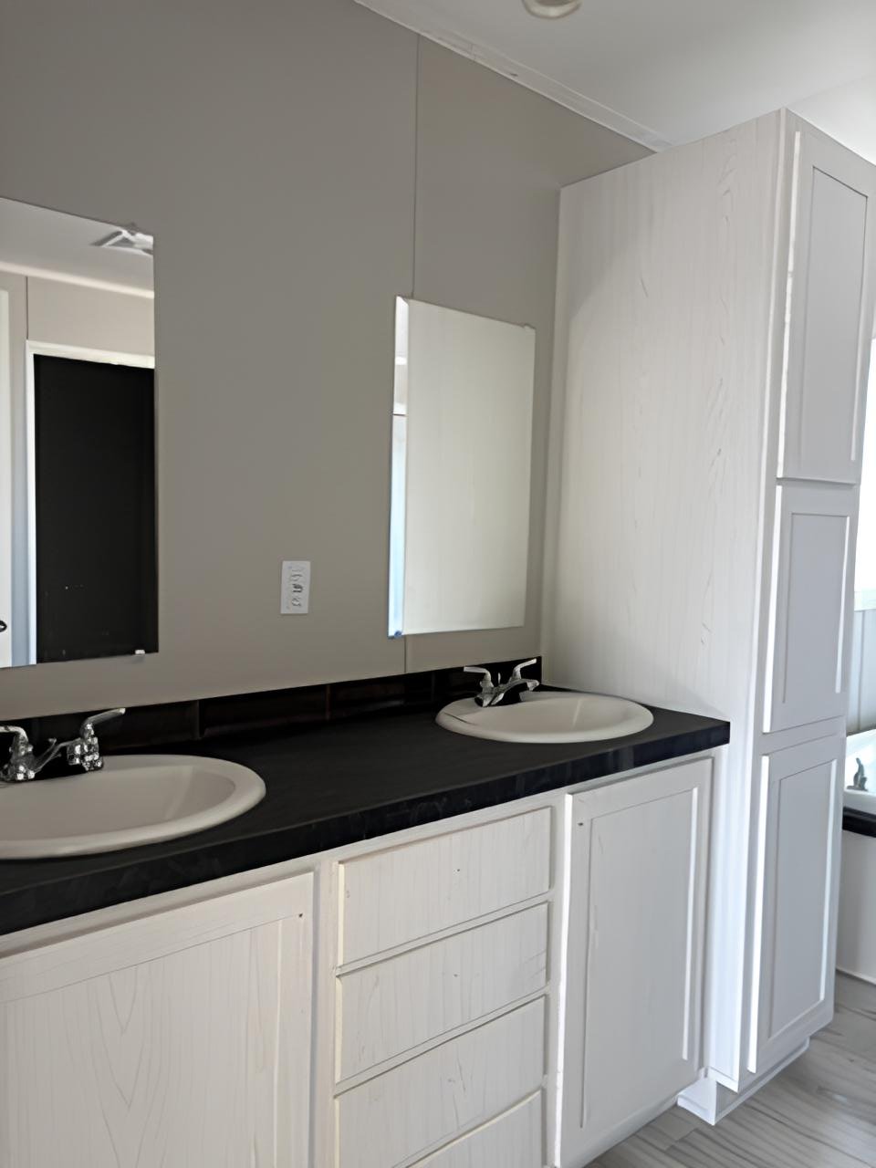 Interior of used 4 bedroom doublewide #180 from Nationwide Manufactured Homes