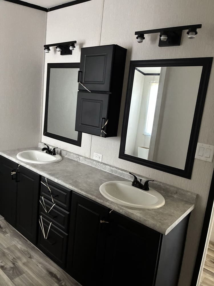 Mobile home #215615 for sale in the Lubbock Texas area