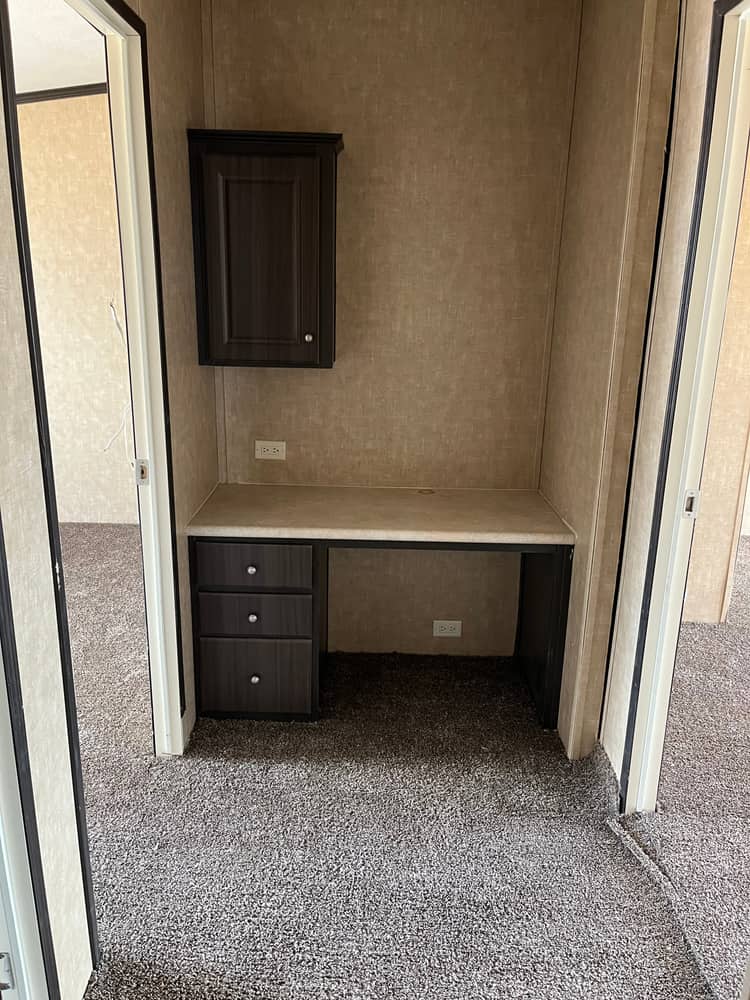 Foto 9 de Used 32x56 - 3 Bedroom Doublewide - #13988 de Legacy Housing
