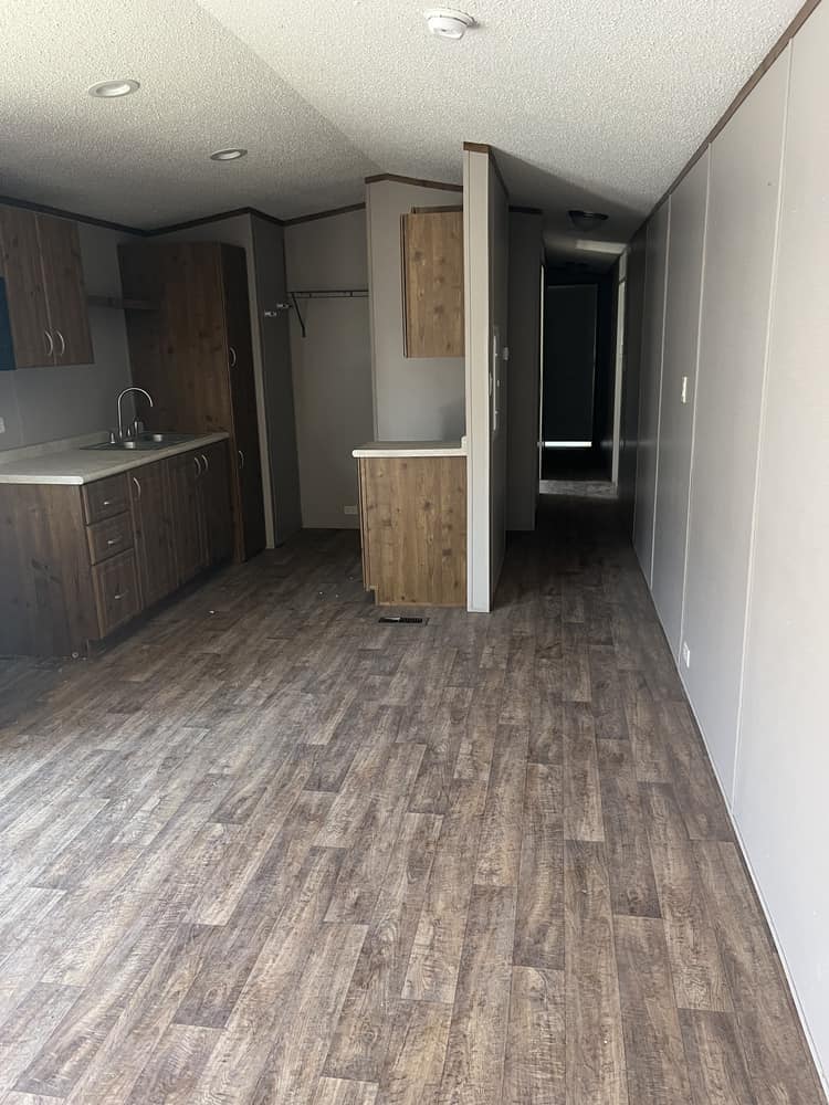 Foto 3 de Used 12x72 - 3 Bedroom Singlewide - #4207 de Legacy Housing