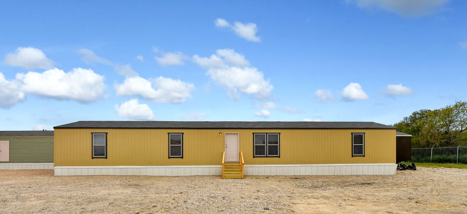 Workforce 16' × 80' 55AOF — photograph 1