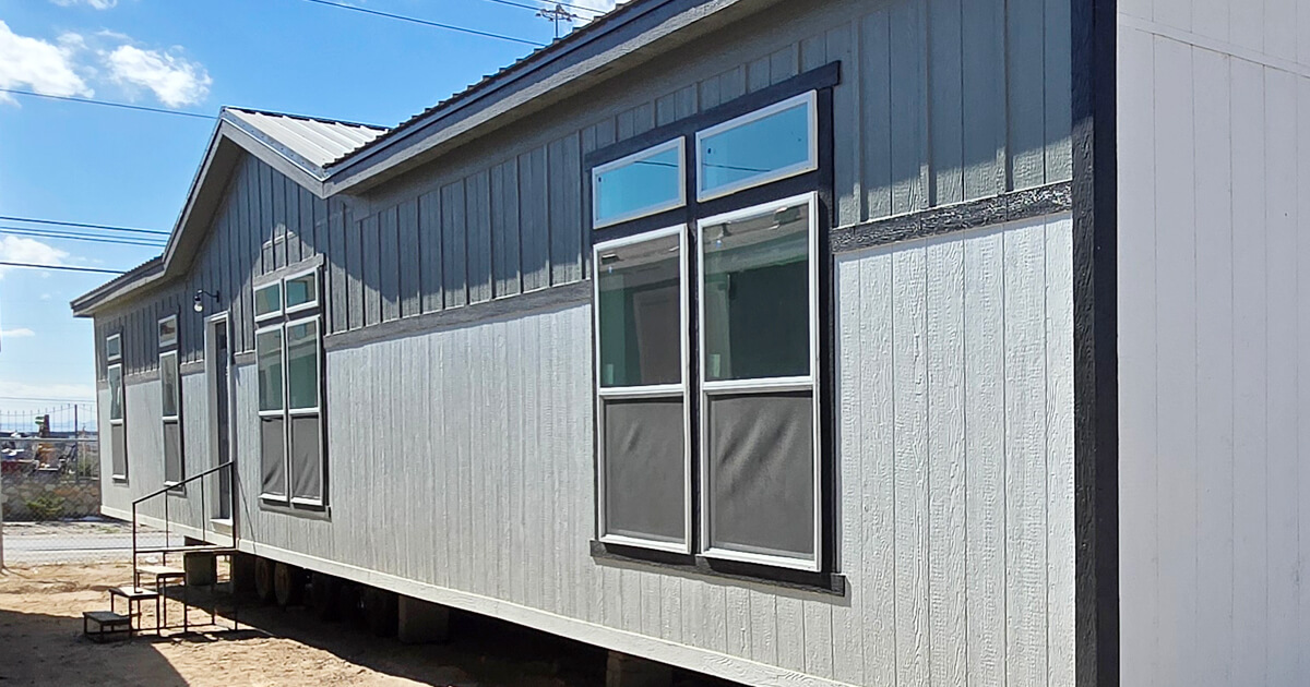 El Rancho - 32' x 64' — photograph 1