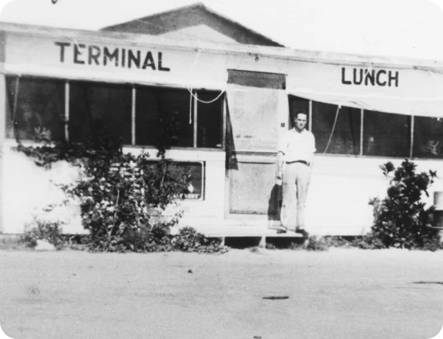 1928: Terminal Lunch
