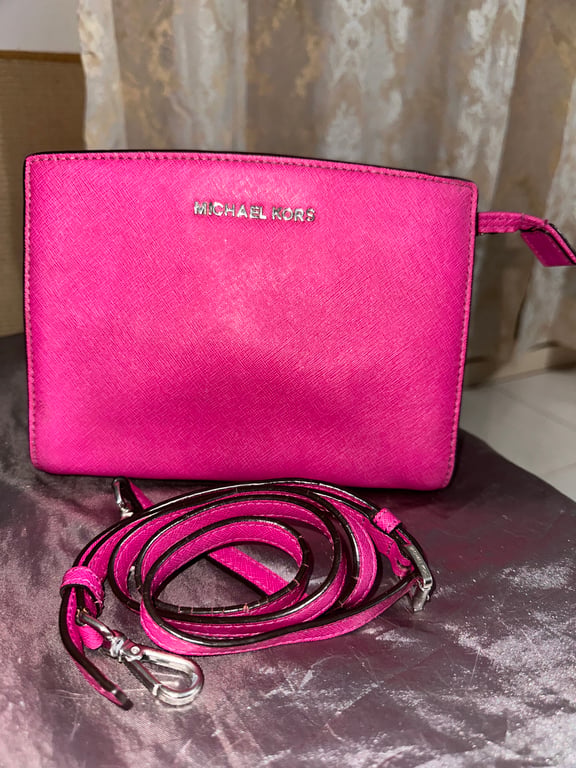 Michael Kors — Michael Kors Pink Saffiano Leather Crossbody Bag (Size One Size, Good)