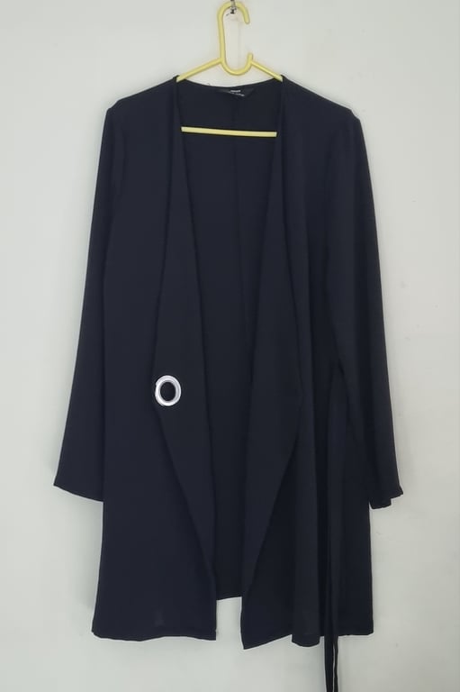 Max Fashion — Max - Black long open-front women's cardigan with belt (Size L, Good)