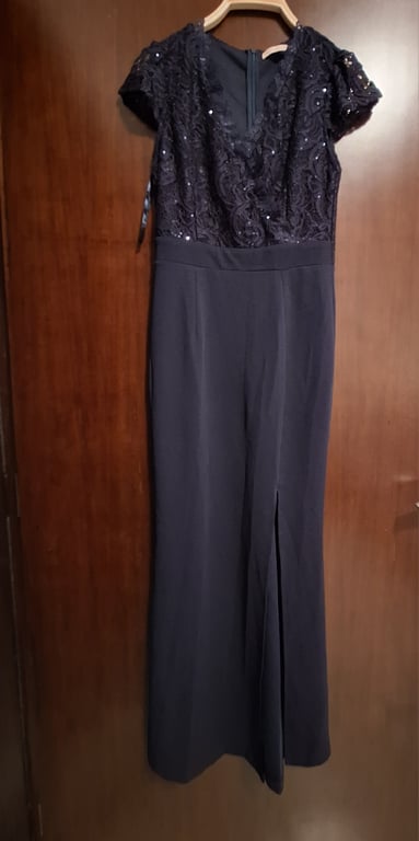 Skirt & Stiletto — Skirt & Stiletto navy maxi dress (Size 8/10, Like new)