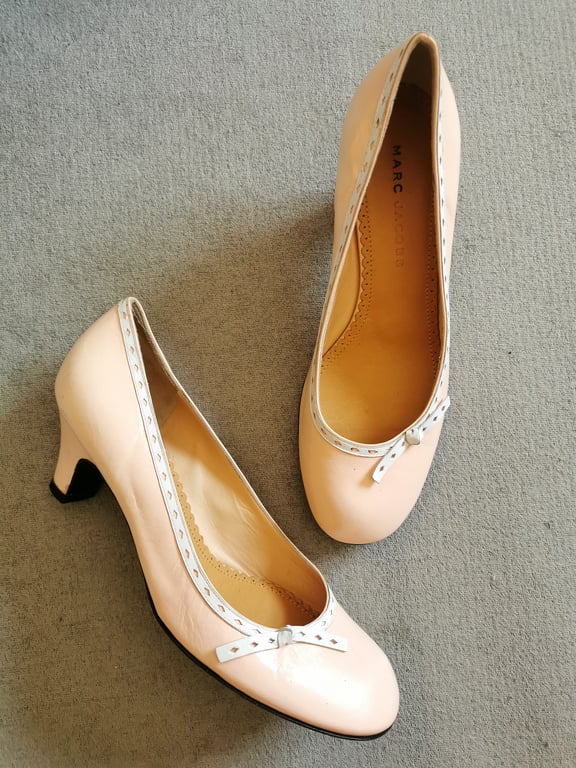Marc Jacobs — Marc Jacobs_Peach Scalloped Kitten Heels (Size EU 36.5, Good)