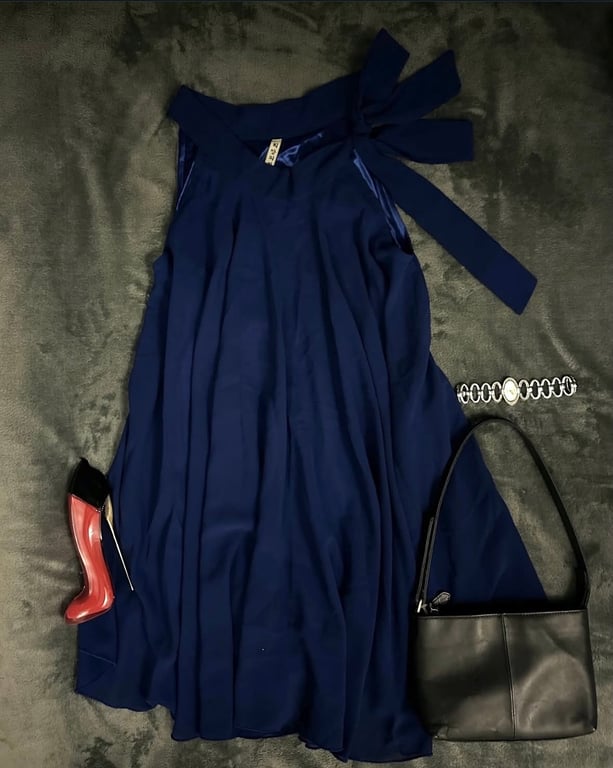 Other — Flowy dress (Size L, Like new)