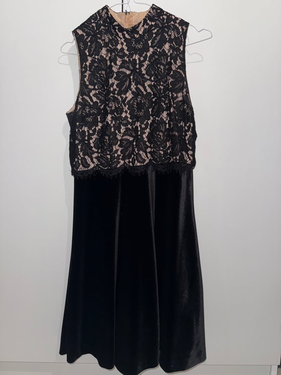 Next — Next Black Lace and Velvet Sleeveless Dress (Size 8, Good)