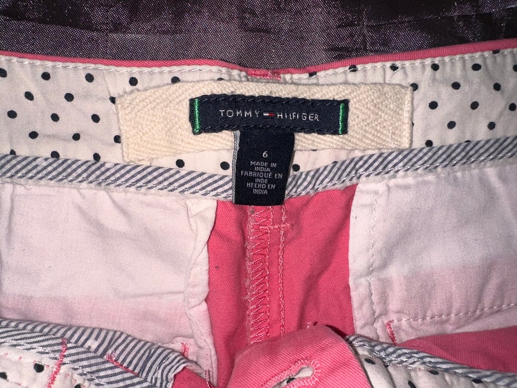 Tommy Hilfiger — Tommy Hilfiger Pink Shorts (Size 29, Good)