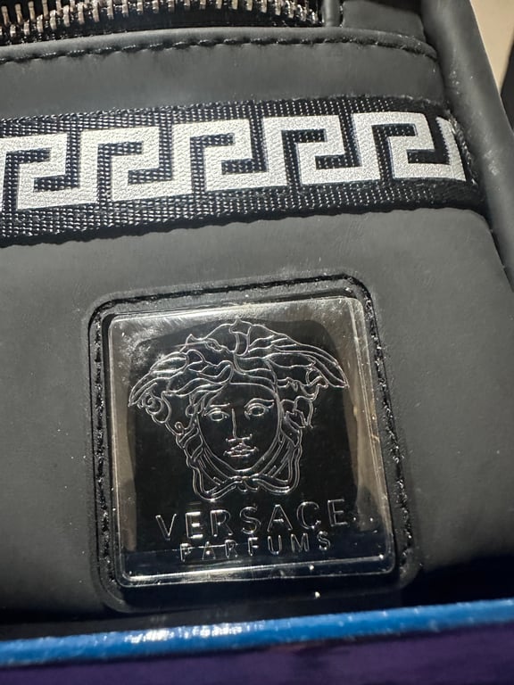 Versace — Versace Medusa Embellished cosmetic Bag (Size One Size, Like new)