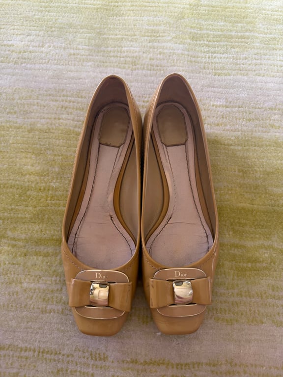 Christian Dior — Christian Dior (Size EU 41, Fair)