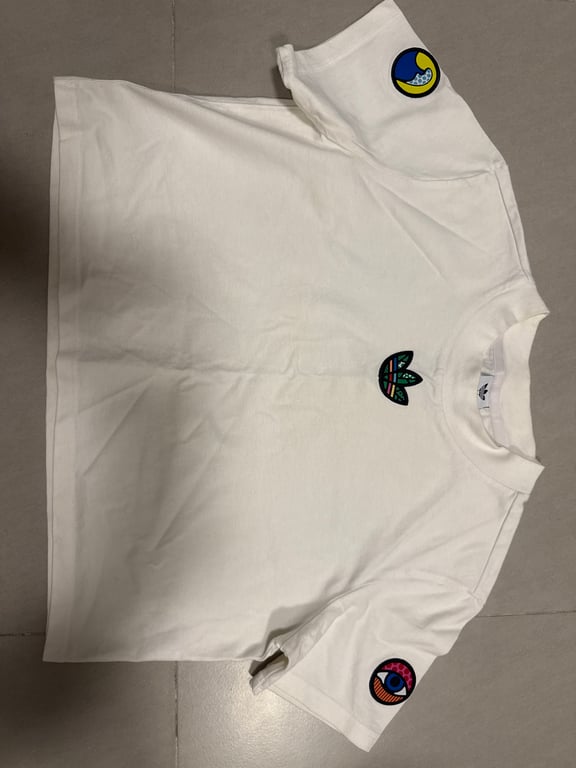 Adidas — Adidas Crop top (Size M, 38, Like new)