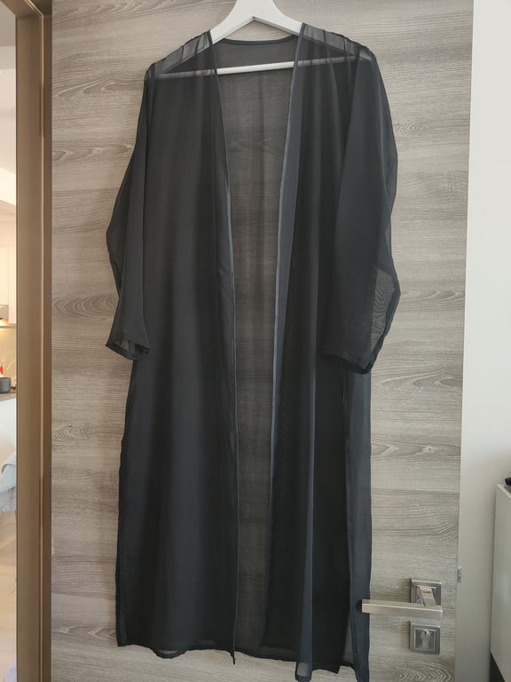 Other — Basic Outlet (Size M, Like new)