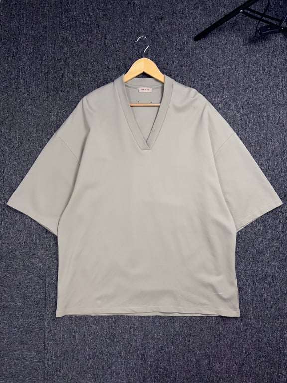 Fear of God — FEAR OF GOD Milano V-neck Oversized T-shirt (Size Medium-XXL, Good)