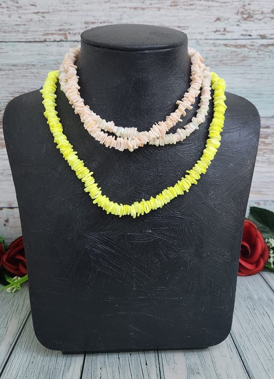Hajmaal — vintage pukka chip necklaces. 3 pcs (المقاس One Size, جيد)