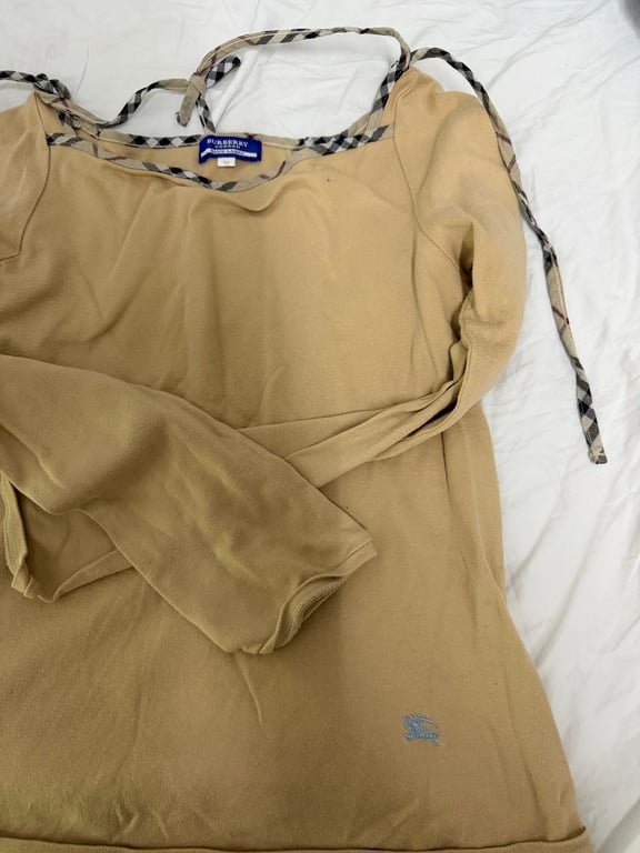Burberry — Burberry Nova Check Long Sleeve Top (Size S, Good)