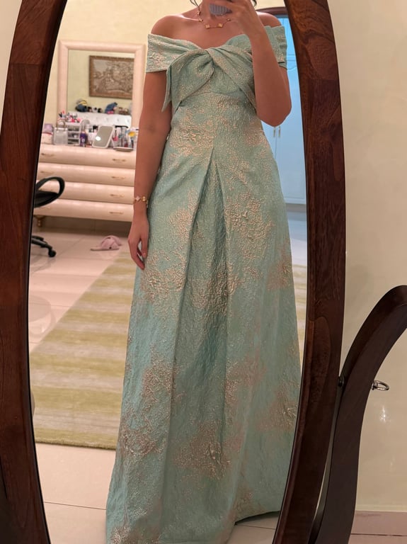 Other — Rickie Freeman for Teri Jon Mint & Gold Brocade Bow Gown – U (Size US 6, Good)