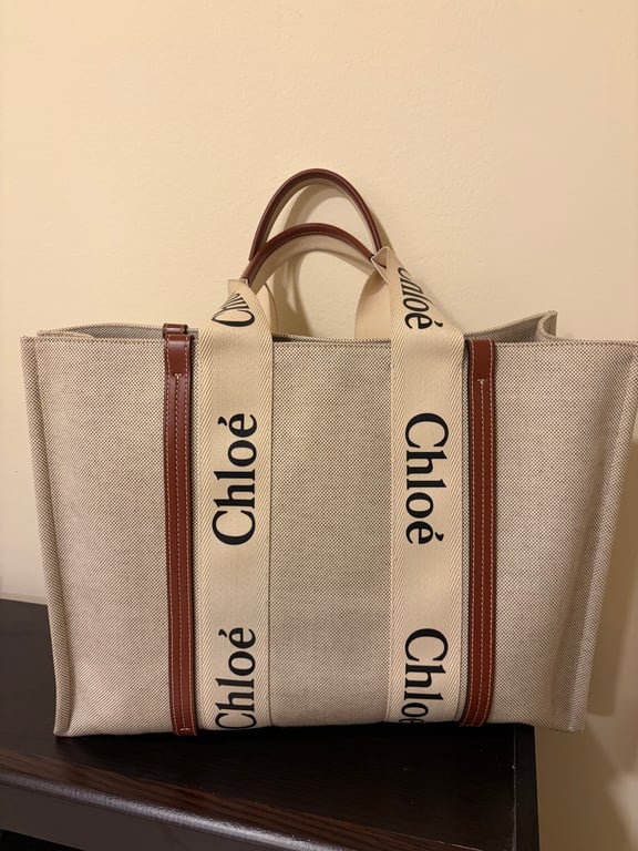 Chloe — Chloé Woody Canvas & Leather Tote Bag (Like new)