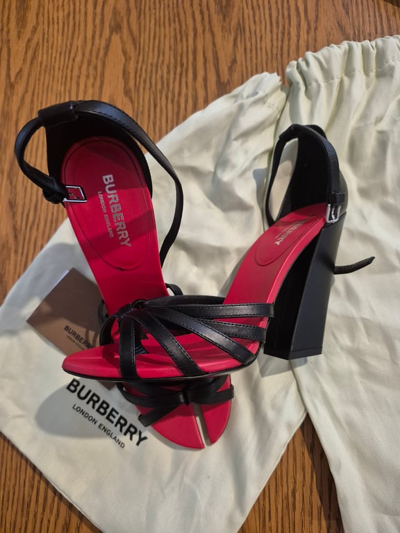 Burberry — Burberry Red & Black Strappy Block Heel Sandals, Size 37 (Size 37, Like new)