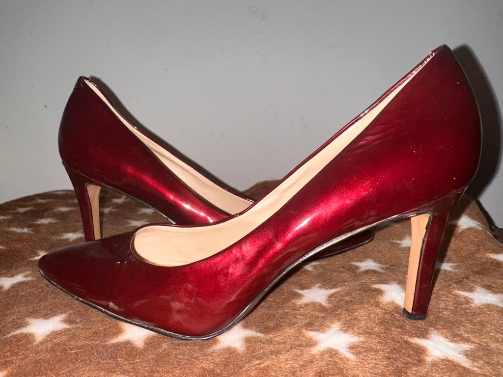 Nine West — Nine West Red Patent Leather Pointed Toe Heels (Size EU 38.5, Fair)