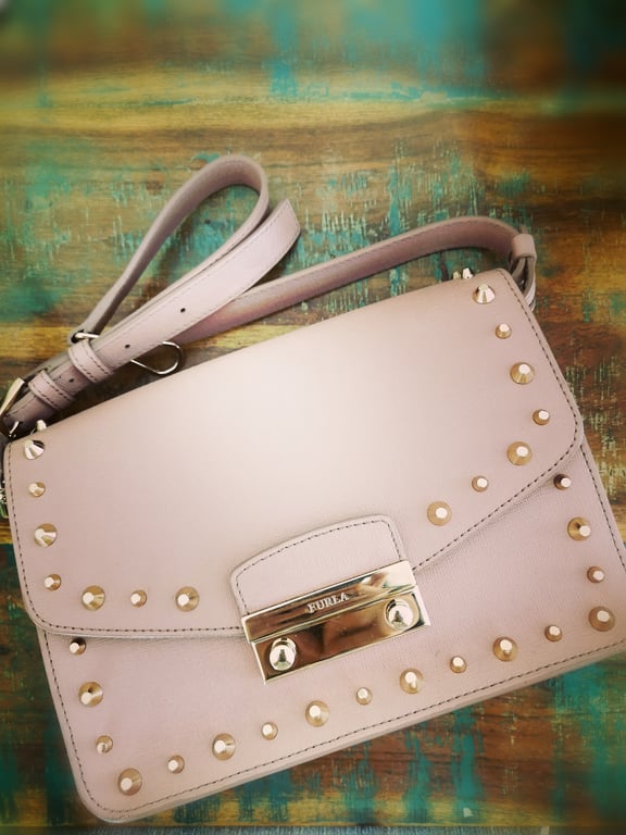 Furla — Furla_Med Julia Studded OG Leather Bag (Size One Size, Like new)