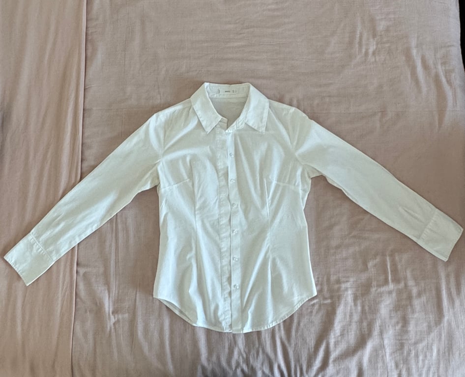 Mango — Fitted white Mango dress shirt (Size XS, Good)